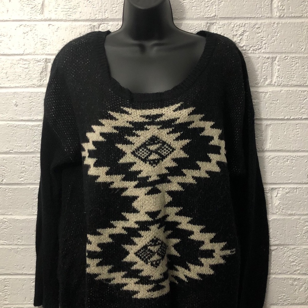 CECICO AZTEK SWEATER BLACK/CREAM SIZE L